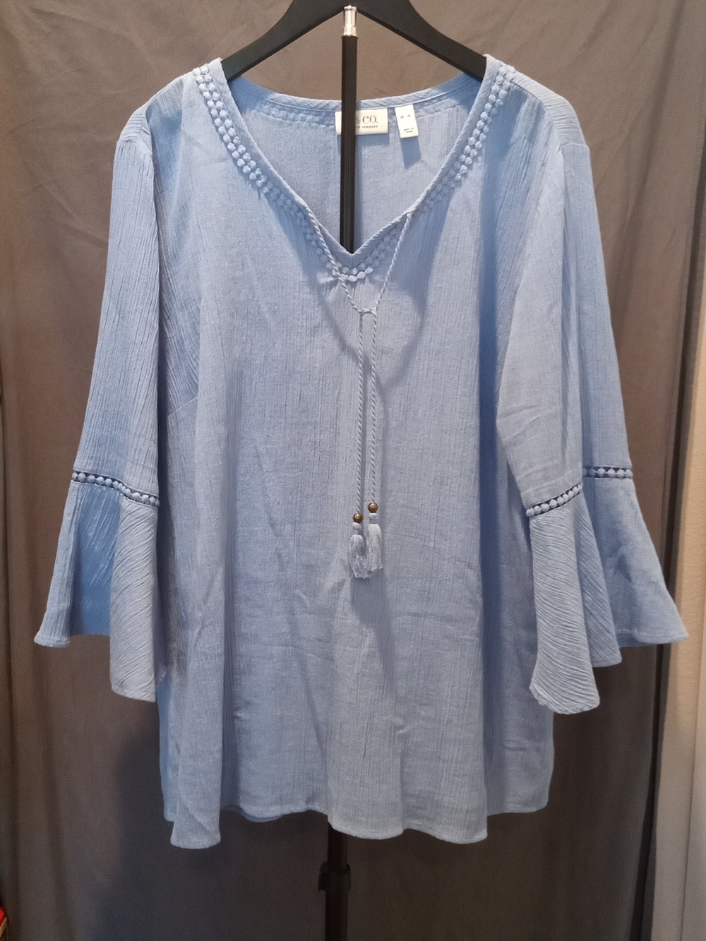 D&Co Light Blue V-Neck Peasant Top with Tassel Tie - Women's Size XL